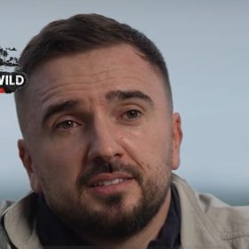 Komediani shqiptar Taulant Gashnjani “T-Ronimo”  në 7 vs. Wild