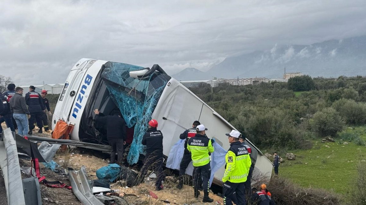Aksidentohet autobusi në Turqi  9 të vdekur dhe 26 të lënduar