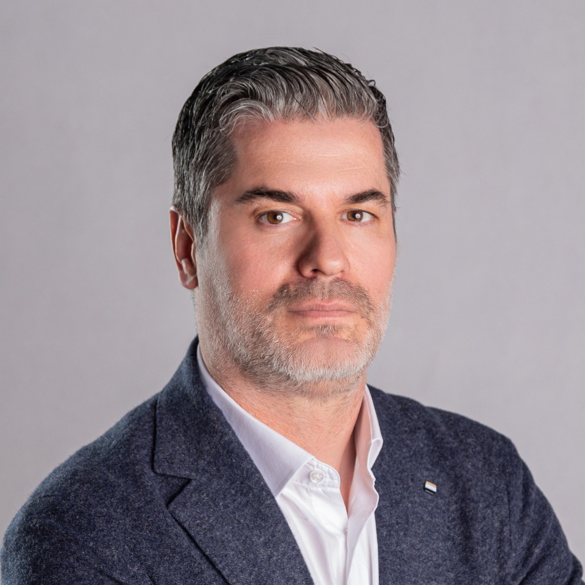 Ermal Dredha ka marrë zyrtarisht detyrën e ambasadorit të Shqipërisë në Bernë