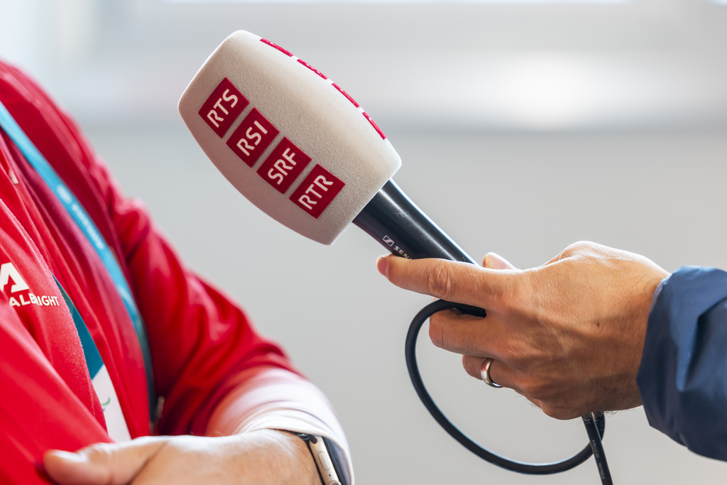 Çfarë është taksa e transmetimit në Zvicër 