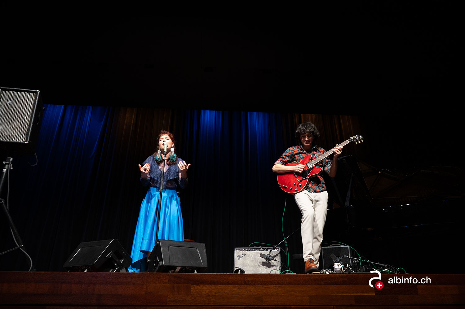 Konsullata e Kosovës në Cyrih shënon 18 vjetorin e Pavarësisë mes diplomacisë dhe tingujve të Elina Dunit