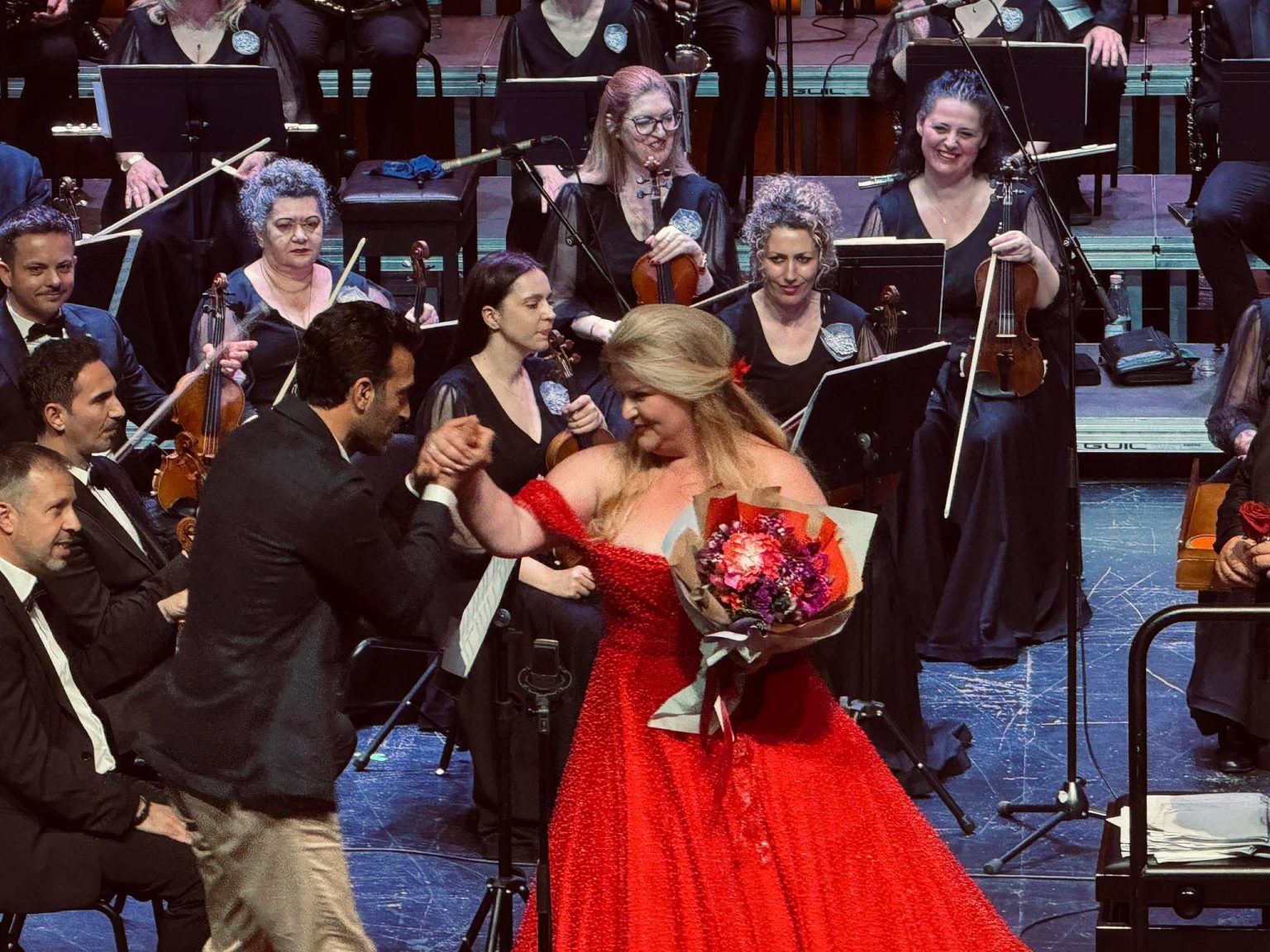 Gjeneva nën tingujt e Ramë Lahajt e Marigona Qerkezit