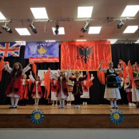 Festë e Pavarësisë në Londër: Nxënësit e “Ardhmëria” sjellin jehonën e Kosovës në Mbretërinë e Bashkuar