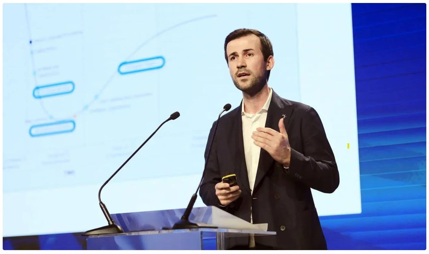 Shqiptari ndërton një nga superkompjuterët më të mëdhenj për Inteligjencën Artificiale