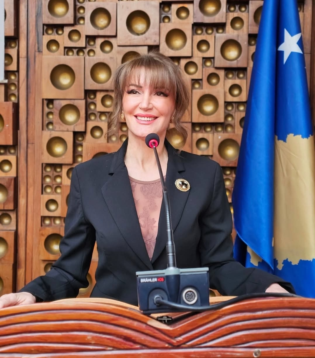 Ish presidentja e Kosovës  Atifete Jahjaga mohon çdo lidhje me dosjen  Epstein 