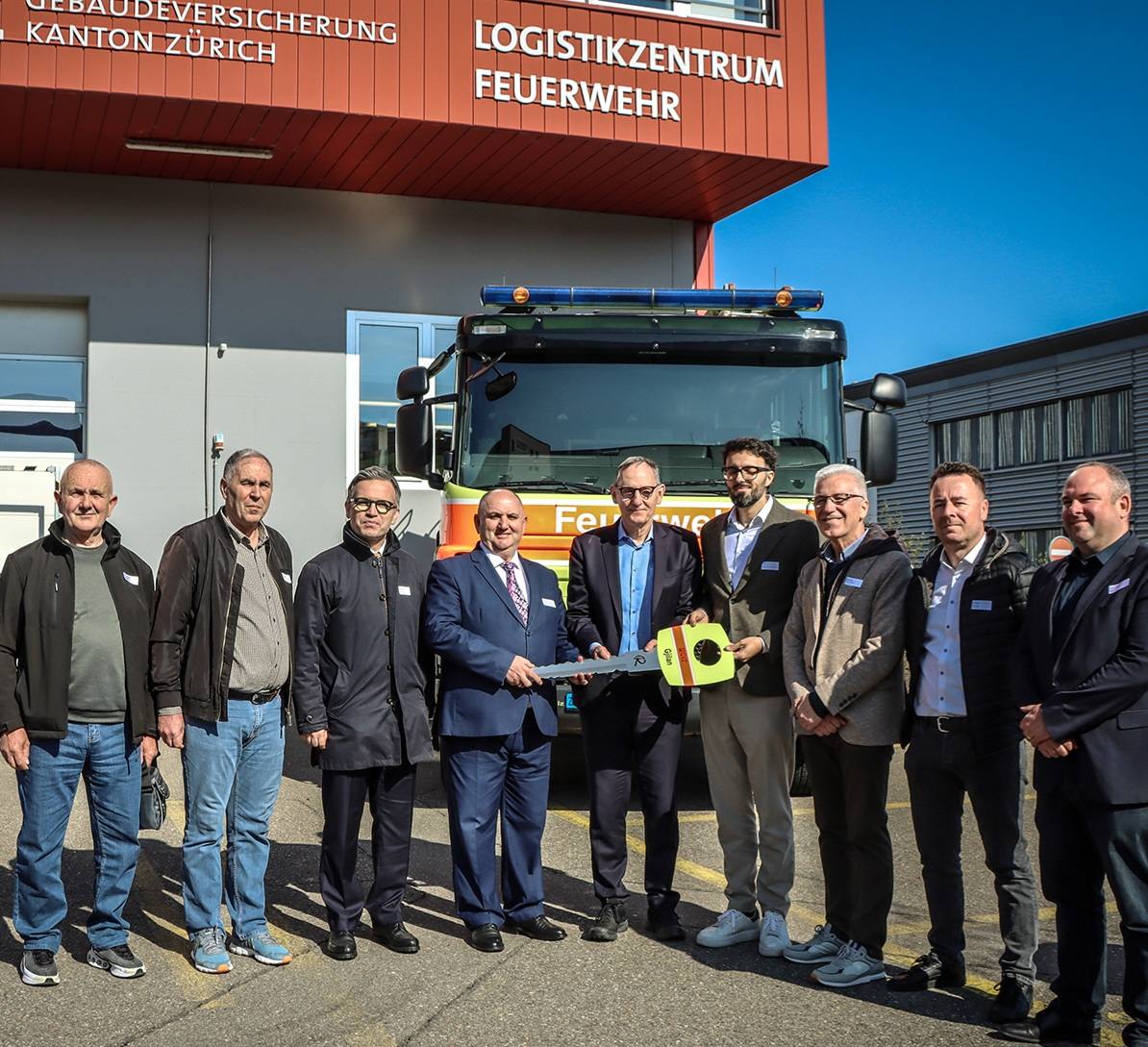 Kantoni i Cyrihut i dhuron një automjet zjarrfikës qytetit të Gjilanit