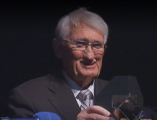 Ndahet nga jeta mendimtari i madh gjerman  Jürgen Habermas