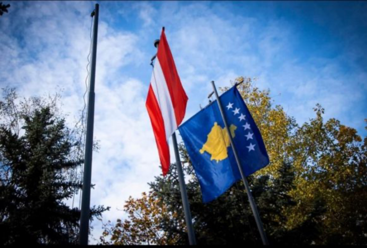 Ambasada Austriake në Prishtinë ngushëllon familjet e viktimave kosovare në aksidentin e Vjenës