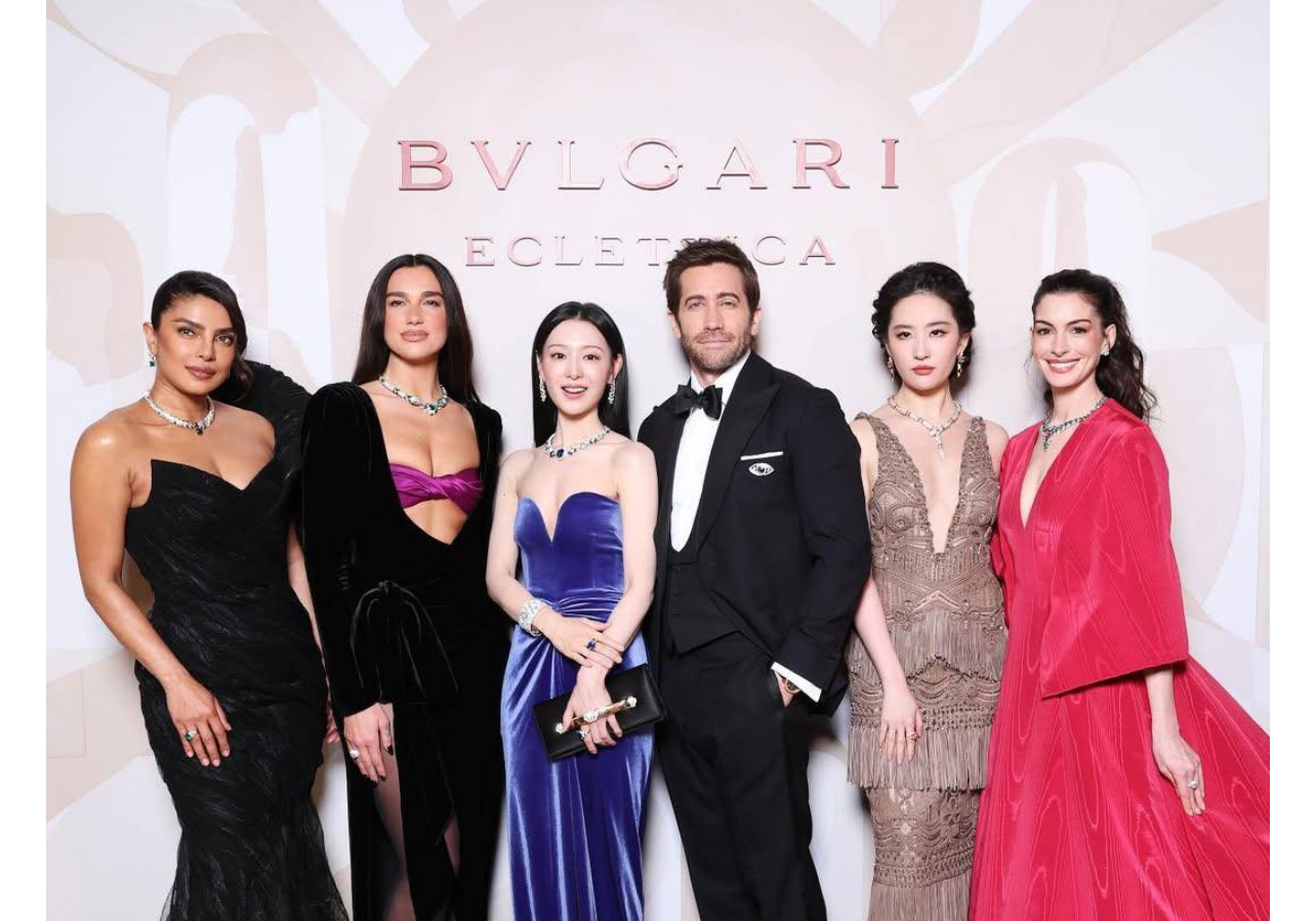 Dua Lipa debuton si ambasadore e Bvlgari në një event luksoz pranë Milanos