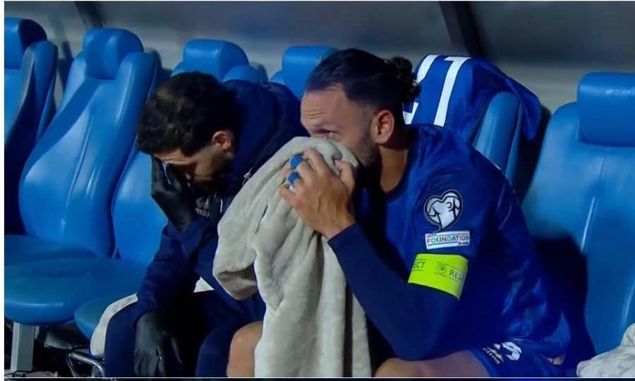 Lot dhe zhgënjim  Vedat Muriqi nuk i përmban emocionet pas humbjes nga Turqia