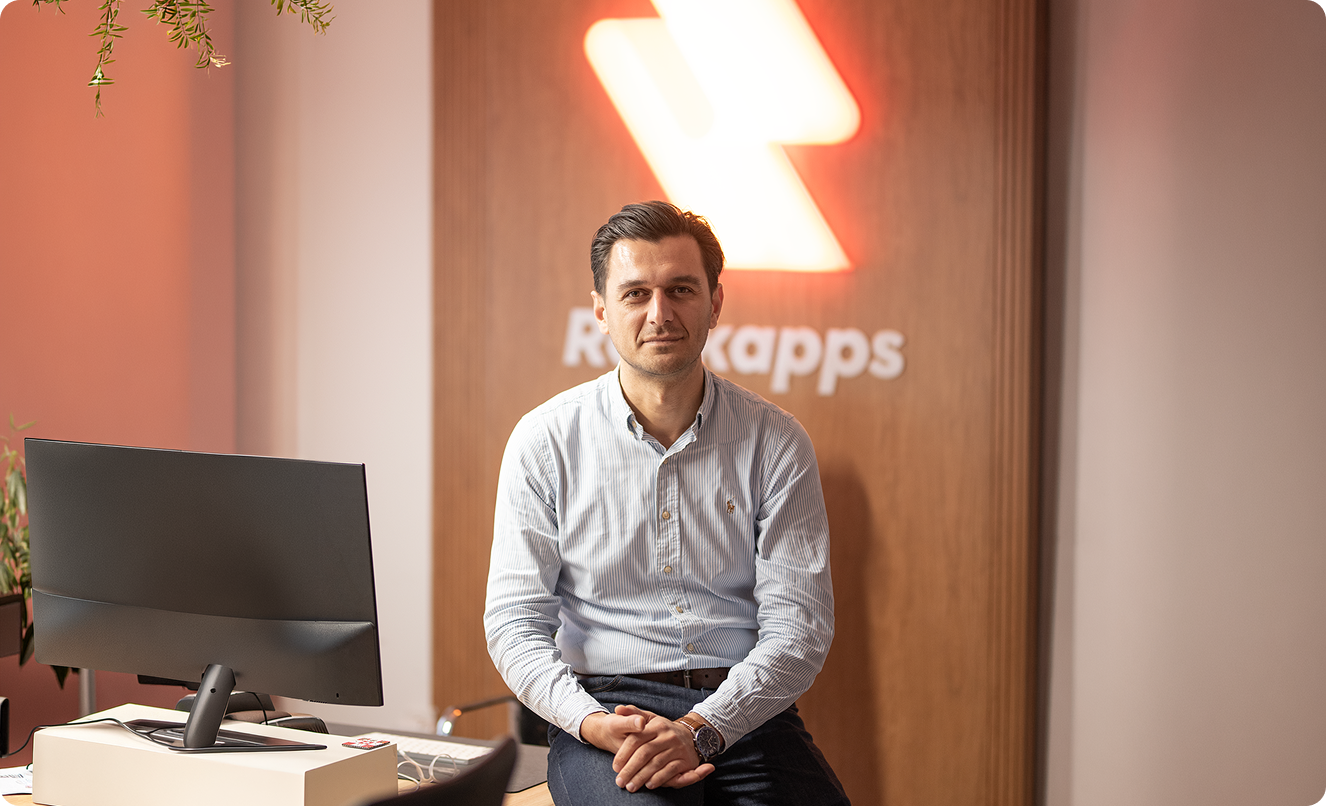 Ora App dhe zgjidhja që po u kursen kompanive qindra franga në muaj në Zvicër