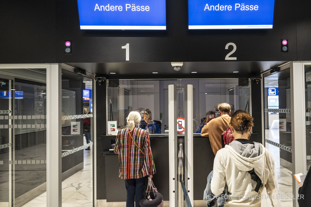 Aeroporti Basel EuroAirport rihapet më 21 maj pas pesë javësh mbyllje