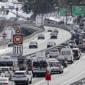 Kolona në Gotthard arrin në 15 km, pritje mbi 2 orë për udhëtarët
