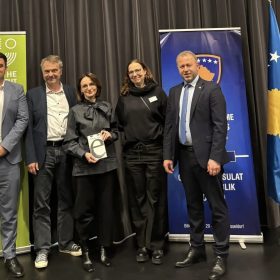Konsullata e Kosovës në Düsseldorf organizon mbrëmje letrare me autoren Jehona Kicaj