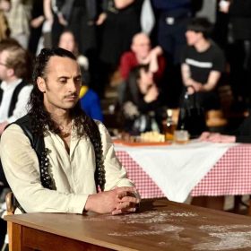 Arti shqiptar mahnit Berlinin me performancë ndërkombëtare
