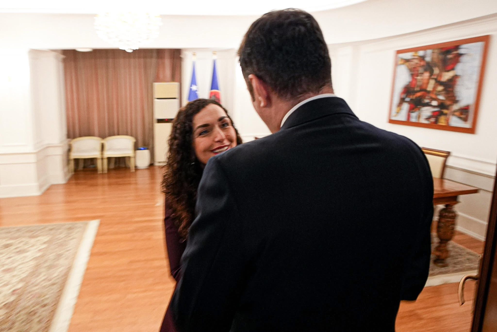 Pse zgjedhjet do t i konvenonin LDK së në rast se Vjosa Osmani i bashkohet 