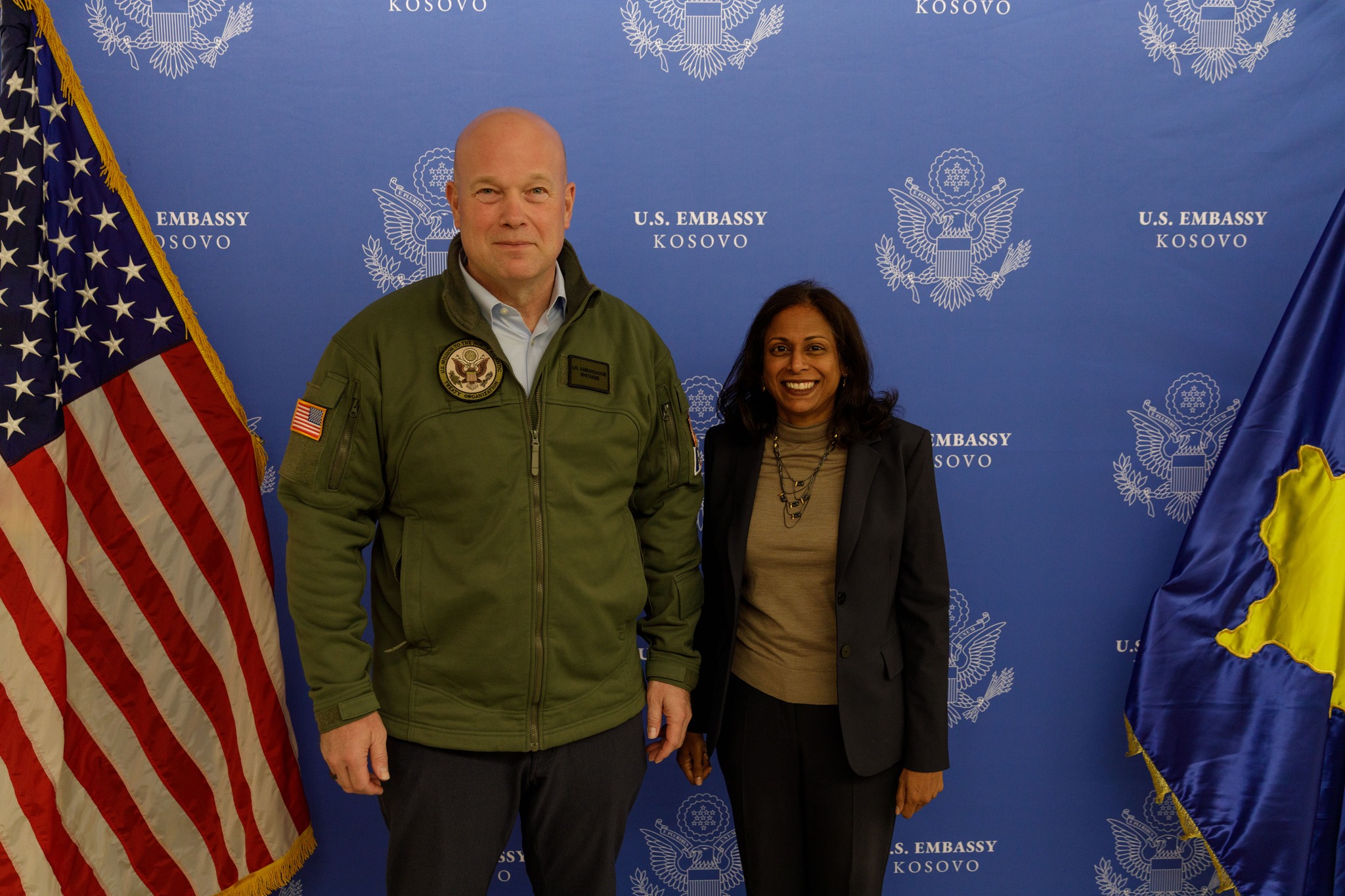 Ambasadori amerikan në NATO arrin në Kosovë  pritet nga Prattipati