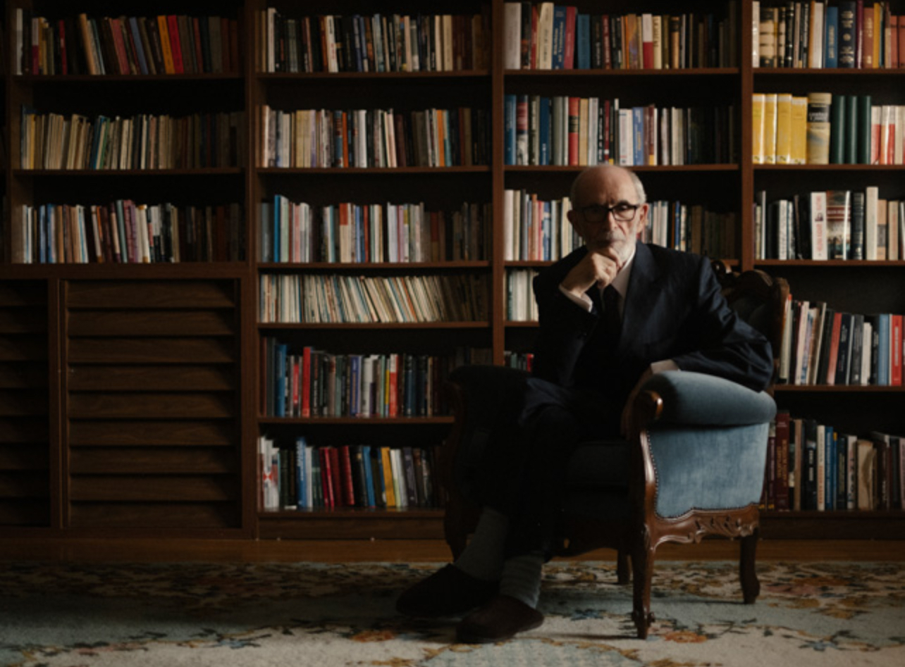 Vdes akademiku Rexhep Qosja  figura e shquar e letërsisë dhe mendimit shqiptar