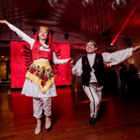 Diaspora shqiptare në Argjentinë, tradita që ruhet brez pas brezi
