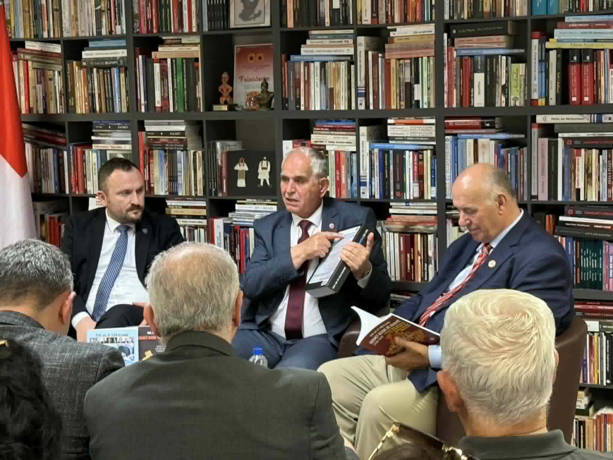 Vepra e dr  Salih Krasniqit  një akuzë e fortë për krimet e luftës mbi shqiptarët