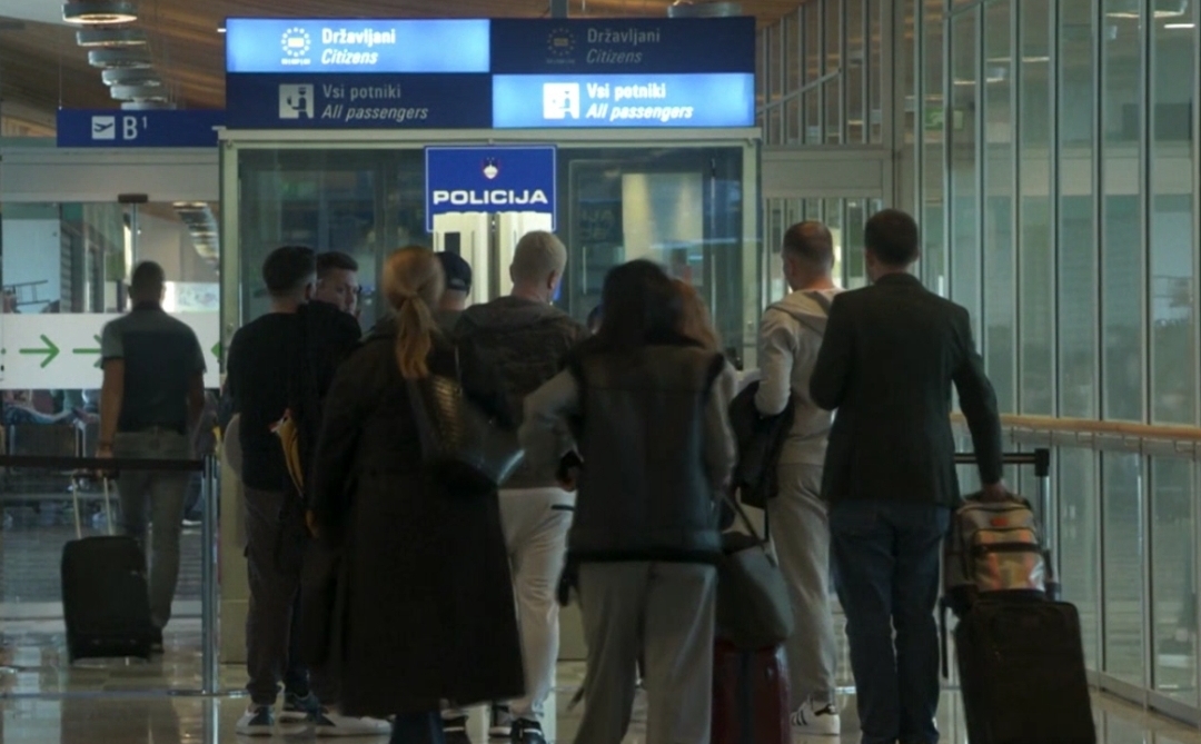 Kaos në kufijtë e Maqedonisë së Veriut  pritje deri në 6 orë pas sistemit të ri EES