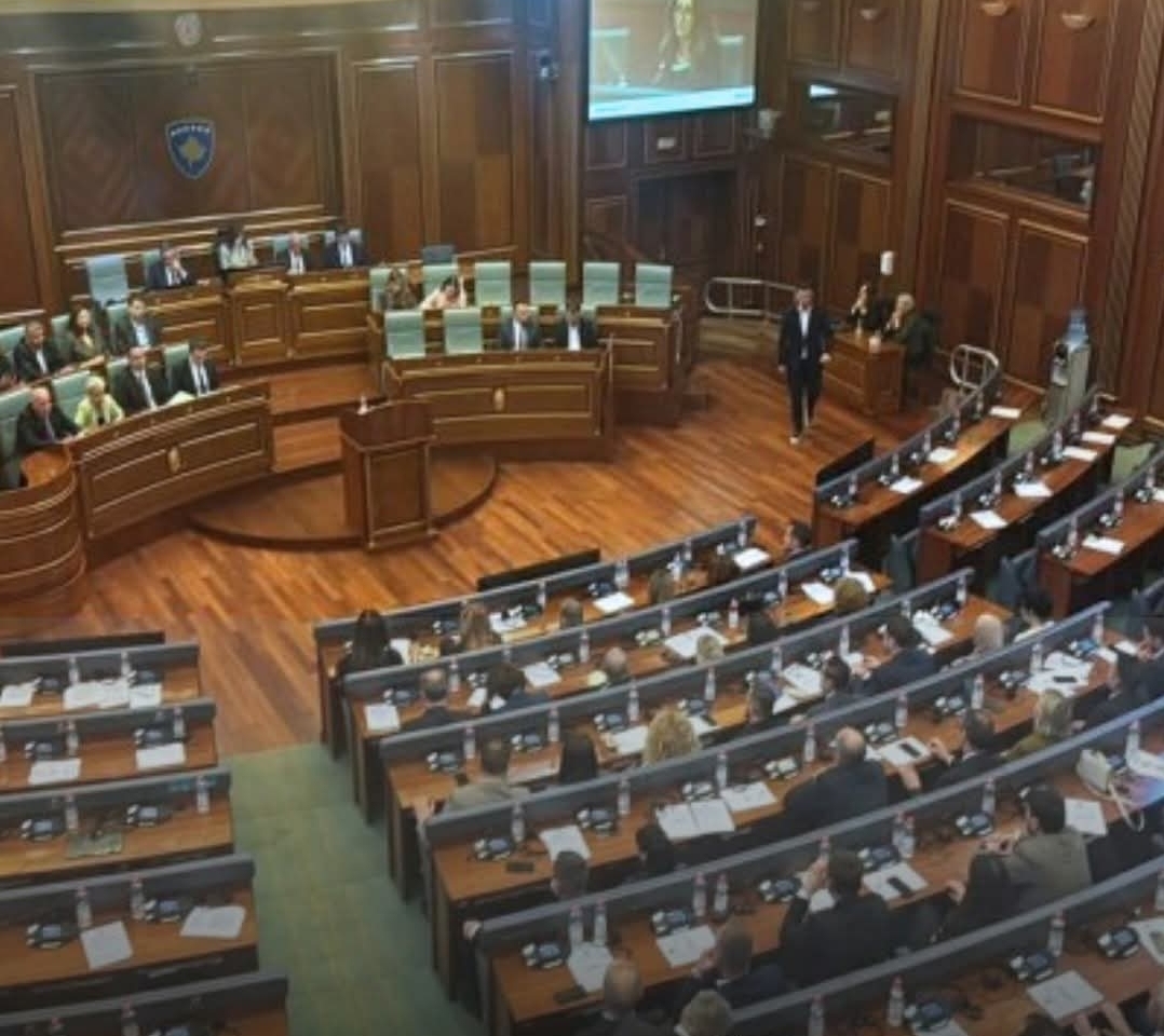 Thellohet kriza për presidentin  Kurti fajëson opozitën e paralajmëron zgjedhje të reja  opozita e quan seancën improvizim