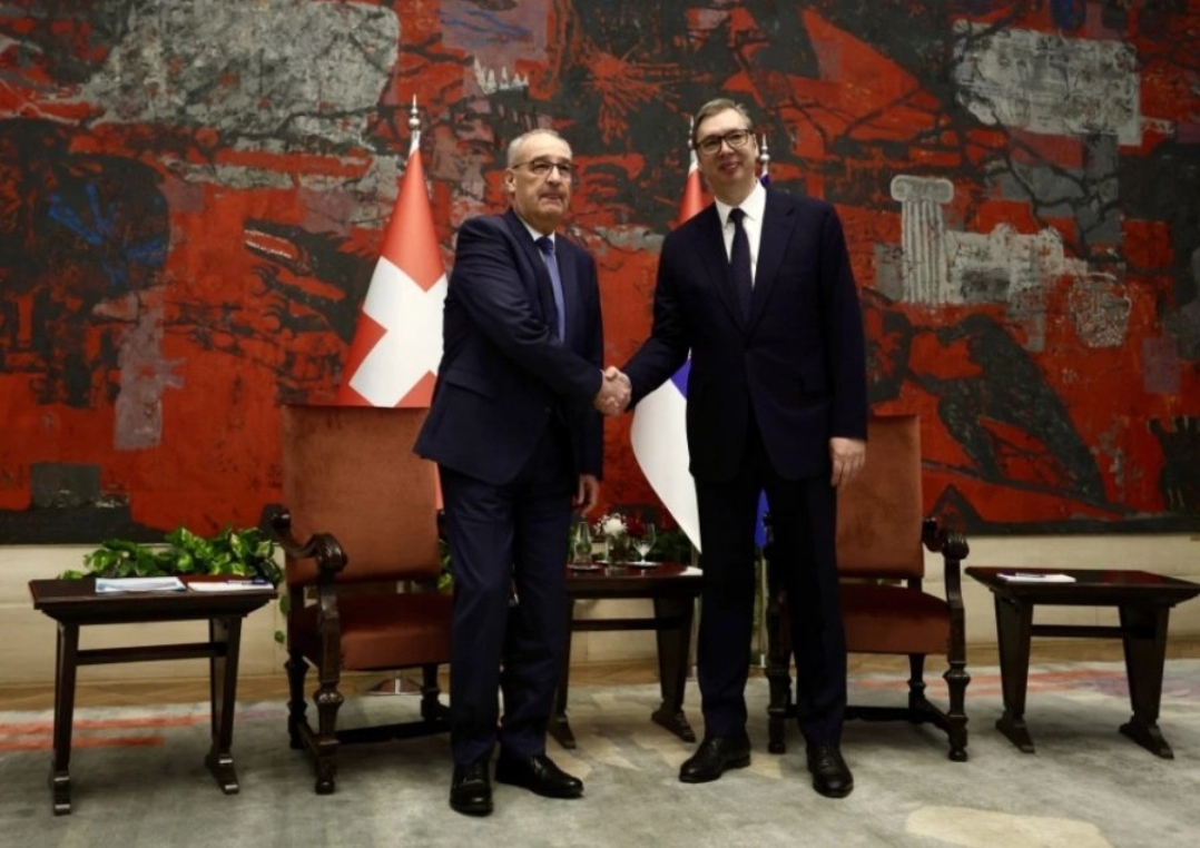 Zvicra shpreh gatishmëri për rol në dialogun Kosovë Serbi