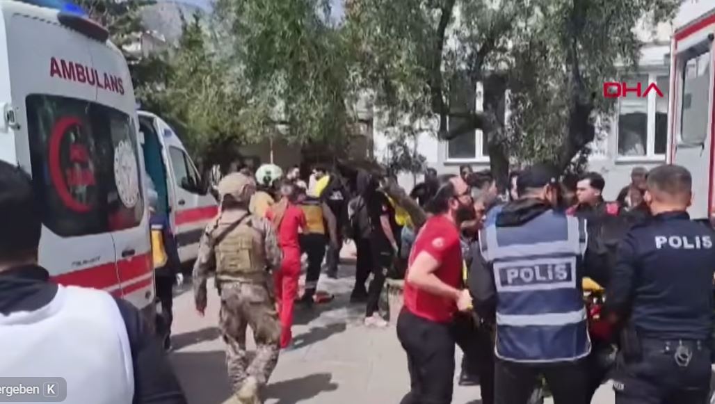 Turqi  Të paktën 9 të vdekur nga të shtënat me armë në një shkollë