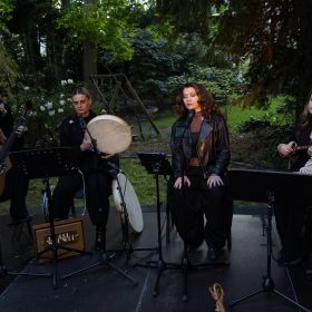 Hamburg nën tingujt e “Jehonës së Origjinës” nga Flaka Goranci