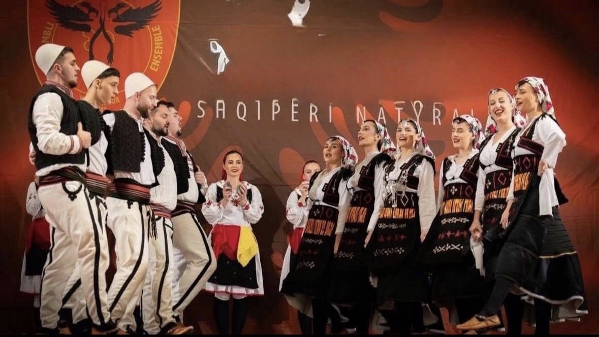 Ansambli  Trojet  prezantohet sonte me valle shqiptare në festivalin ndërkulturor në Winterthur