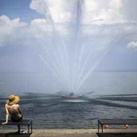 Nivelet e ujit në rezervuarët zviceranë janë më të ulëtat në 20 vjet
