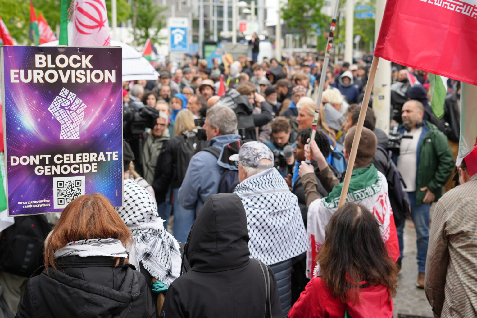 Mijëra protestojnë në Vjenë kundër pjesëmarrjes së Izraelit në Eurovision
