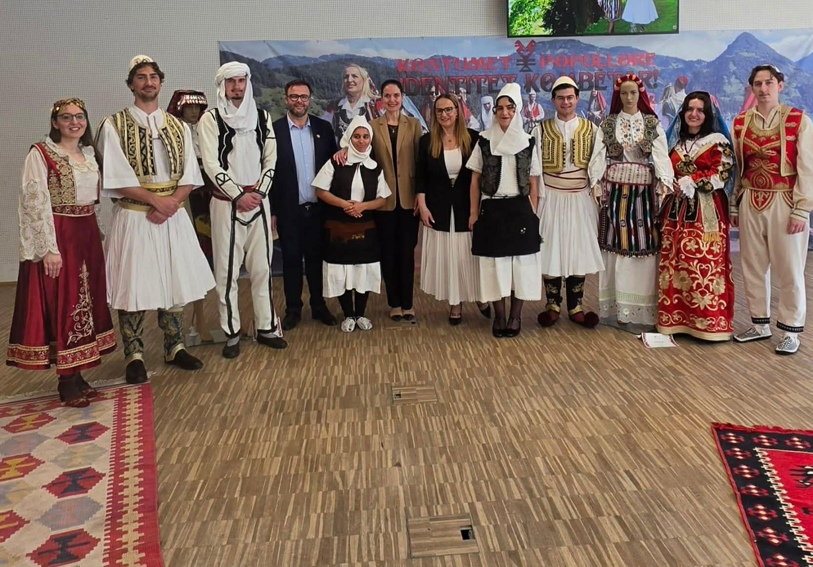 Lozanë 2026: Veshjet tradicionale shqiptare fituan zemrat në ekspozitën "Trésors Vestimentaires"
