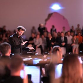 Opera “Syrigana” rikthehet në Berlin, pjesë e ekspozitës së Petrit Halilajt