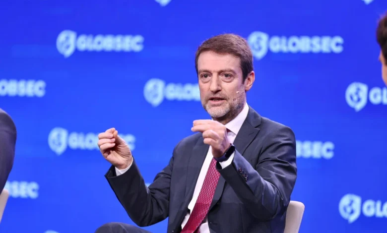Rusia sulmon kompleksin rezidencial ku banon ambasadori shqiptar në Kiev