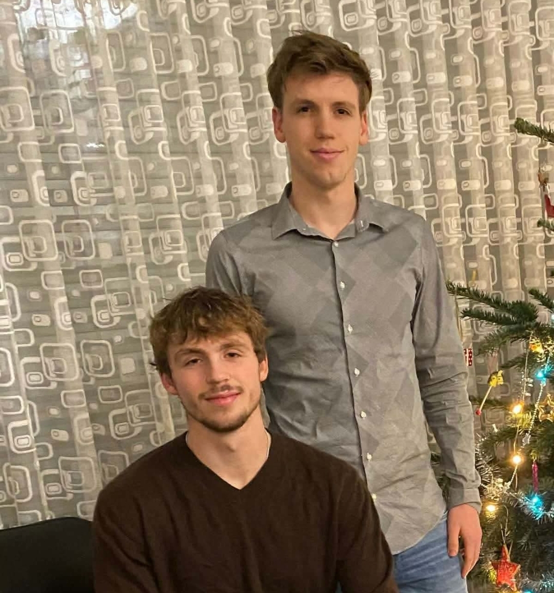Vëllezërit shqiptarë Agron dhe Driton Knepper prezantojnë startup in  Azygos  në Talent Pitch Switzerland në Cyrih