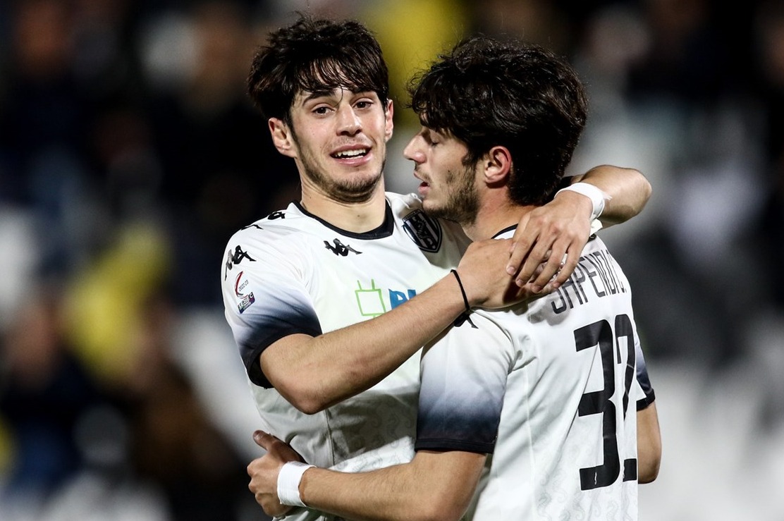 Vëllezërit Shpendë: Binjakët shqiptarë që bënë bujë në Serinë B të Italisë
