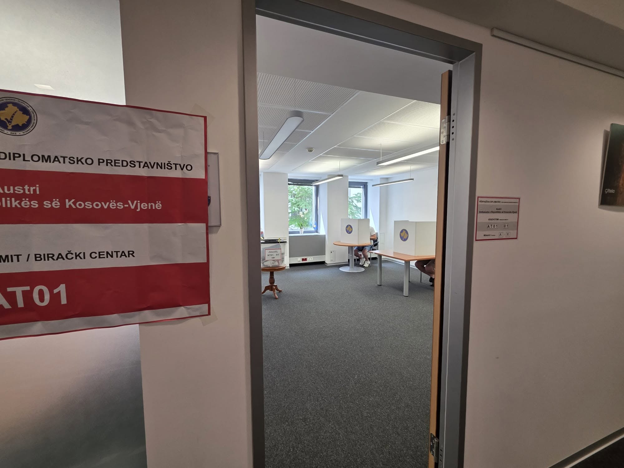 Procesi i votimit në Ambasadën e Kosovës në Austri  i rregullt dhe pa pengesa