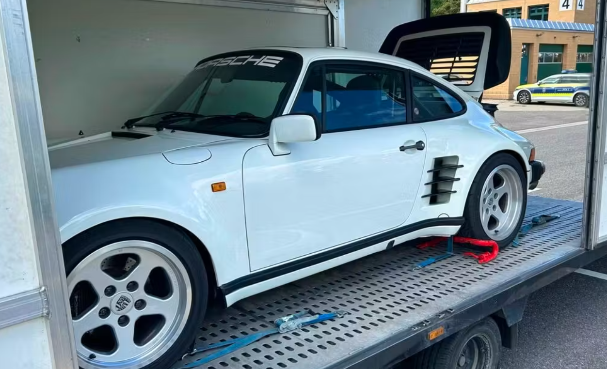 Porsche me vlerë 99 mijë franga zvicerane konfiskohet nga dogana gjermane
