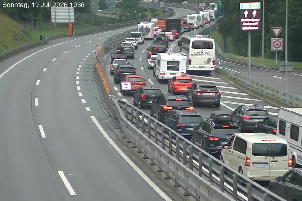 Pas gati 20 orëve zhbllokohet zona kufitare Kroaci   Serbi  mërgimtarët nisen drejt vendlindjes