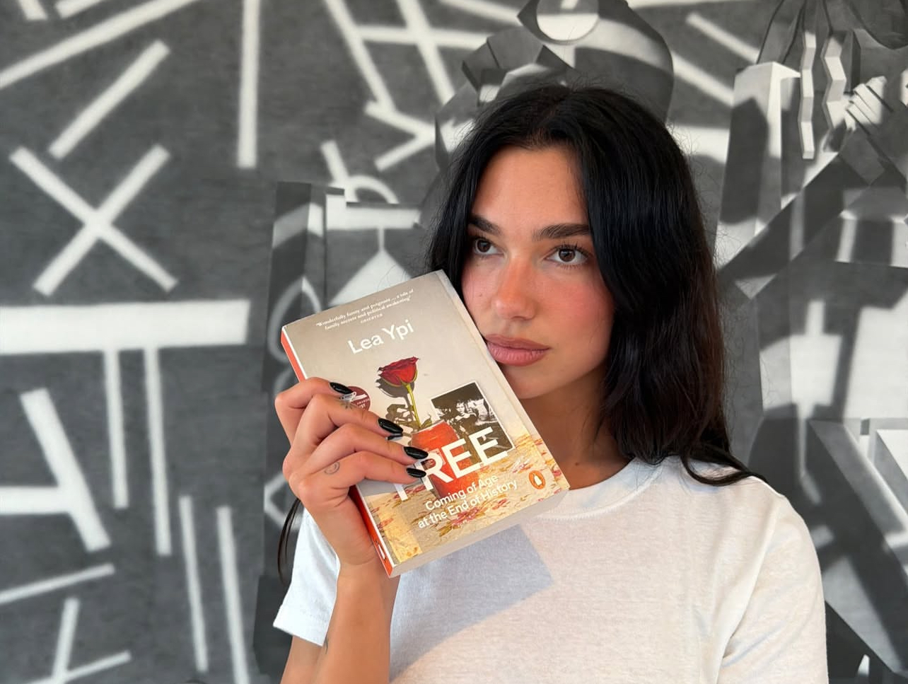 Dua Lipa zgjedh librin "Free" të Lea Ypit për klubin e saj të leximit
