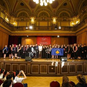 Kurti: Orkestra “Amadeus” na bëri krenarë, suksesi vjen kur talenti plotësohet me punë e përkushtim