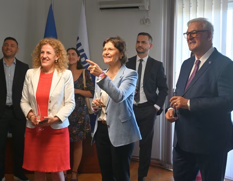 Ambasadorja zvicerane Ruth Huber përfundon mandatin diplomatik në Shqipëri