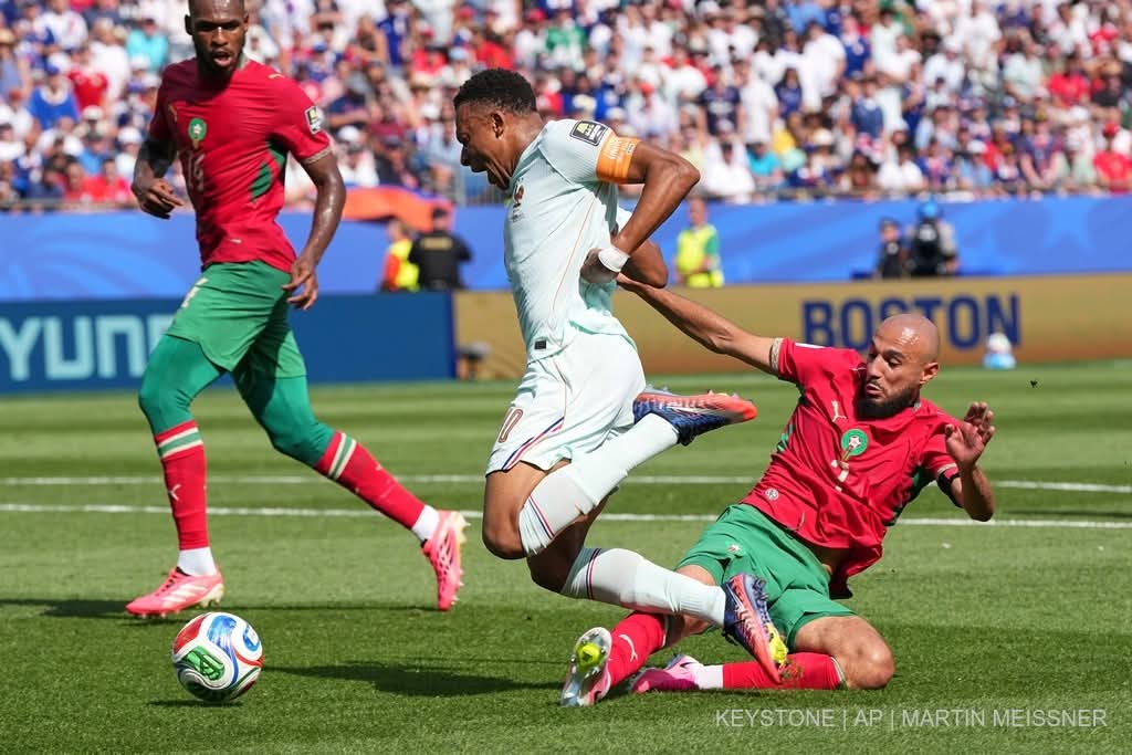 Franca dhe Maroku barazojnë 0:0, Bono prit penalltinë e Mbappés në çerekfinalen e Kupës së Botës 2026

