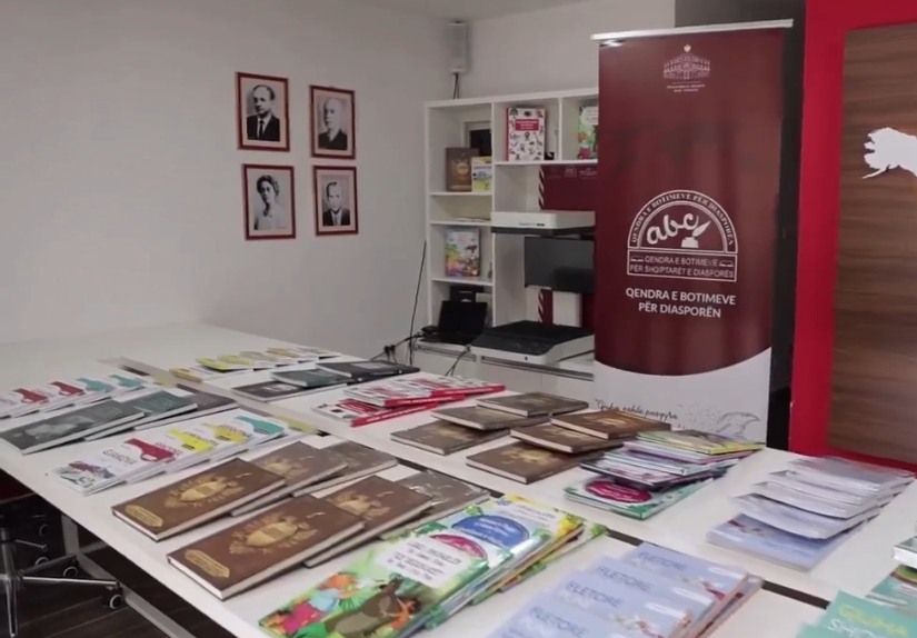 Nis shpërndarja e librave shqip në 15 shtete të diasporës