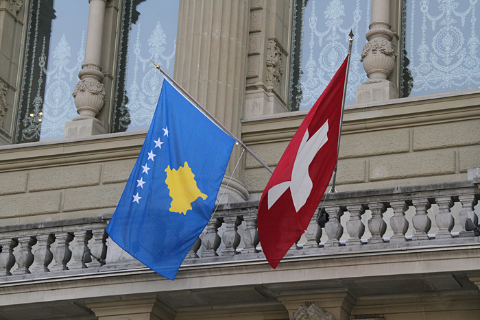Kosova forcon tregtinë me Zvicrën dhe Holandën  Rriten eksportet  përmirësohet bilanci tregtar