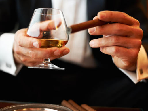 Pasuria e miliarderëve po rritet me shpejtësi